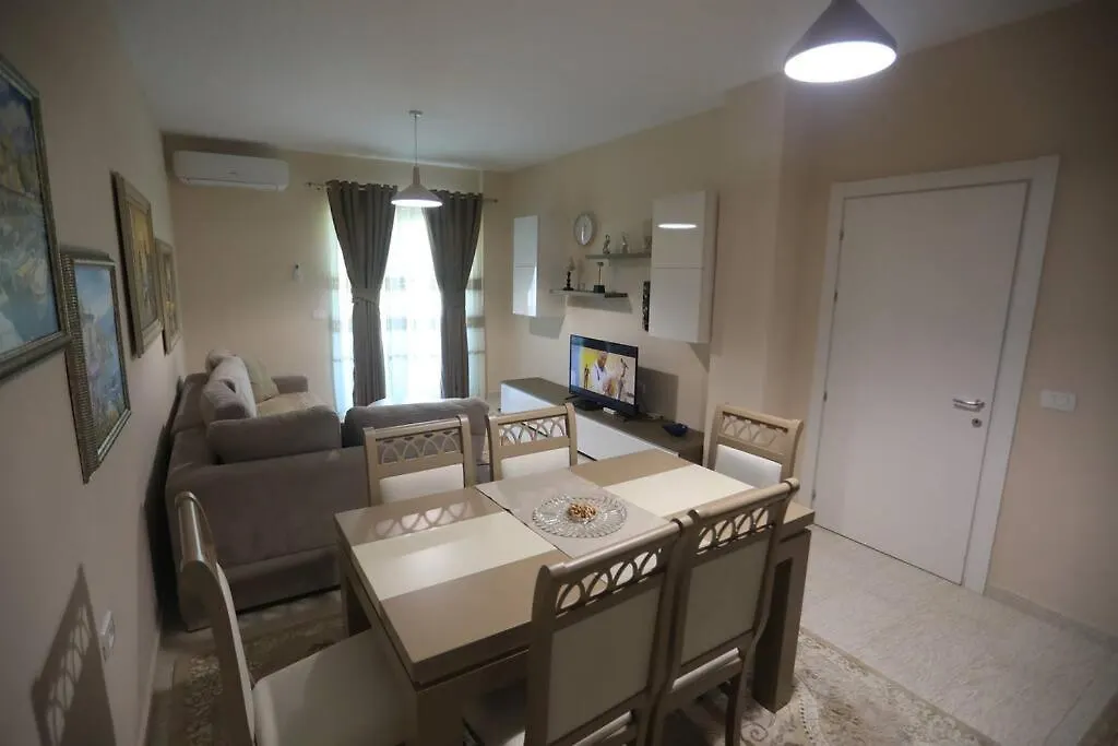 Vip House Tushemisht Apartment Pogradec
