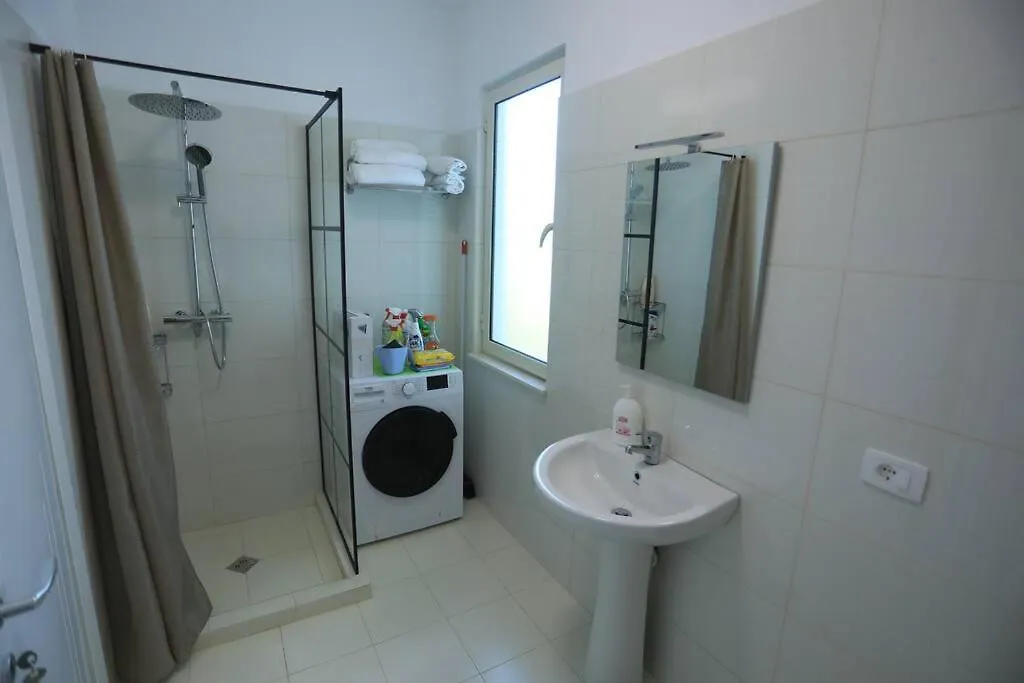 Vip House Tushemisht Apartment Pogradec 0*,  Albania